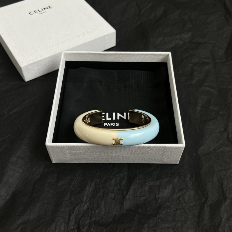 Ce1i*e bracelets